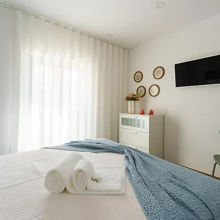 Апартаменты Holidays Centro Назаре